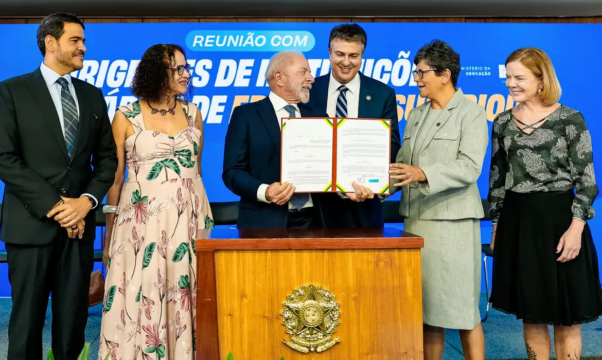 Brasília (DF), 19/01/2026 - Presidente da República, Luiz Inácio Lula da Silva, durante reunião com dirigentes de Instituições Comunitárias de Educação Superior, realizado no Palácio do Planalto. Foto: Ricardo Stuckert/PR