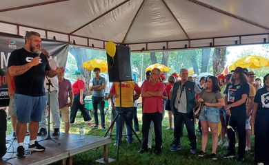 O “Ato em defesa da democracia - sem anistia para golpistas” é iniciativa de um conjunto de organizações, entre estas a Central Única dos Trabalhadores no DF (CUT-DF) e o Fórum de Oposição Permanente ao Governo Ibaneis. Foto: Cut-DF/Divulgação