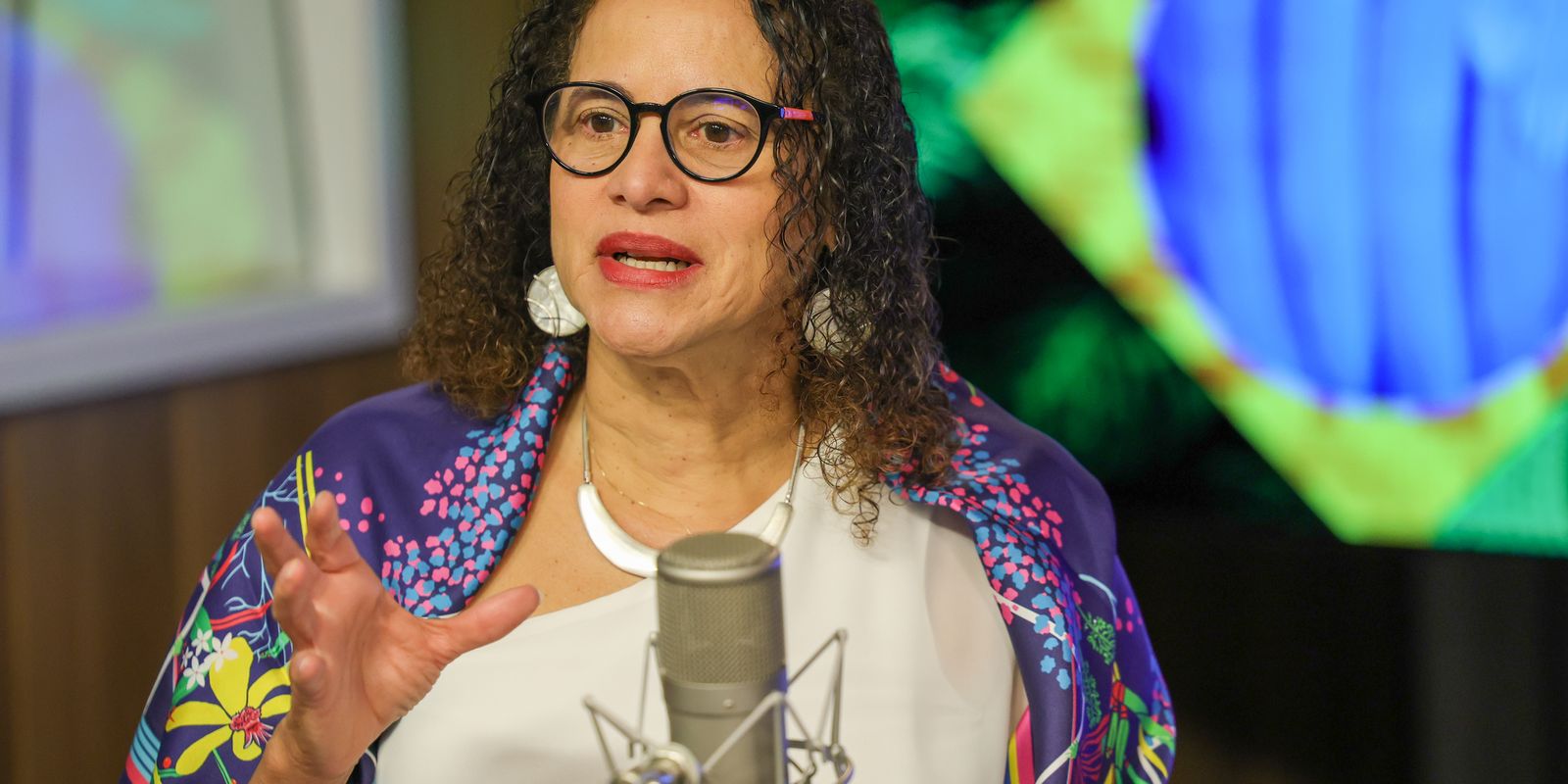 Ministra diz que novo sistema leva país à vanguarda contra desastres Ministra diz que novo sistema leva país à vanguarda contra desastres
