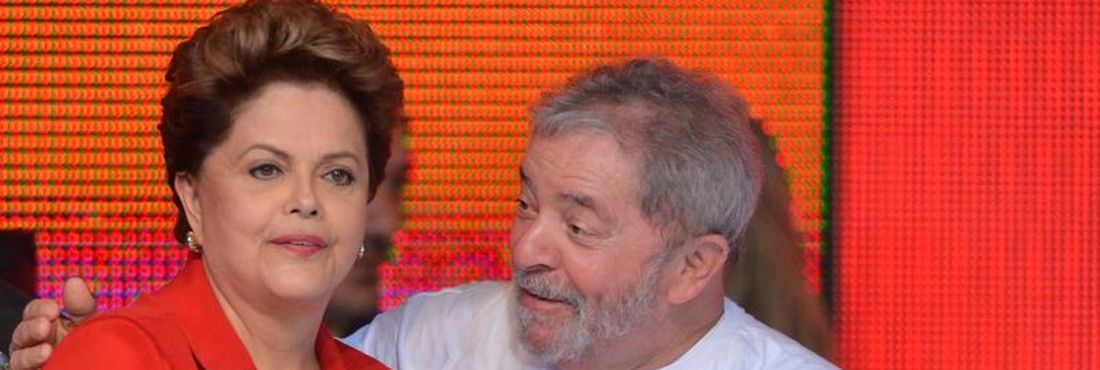 A presidenta Dilma Rousseff e o ex-presidente Lula durante Convenção Nacional do PT no Centro de Eventos Brasil 21, em Brasília
