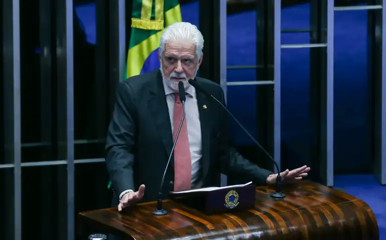 Brasília (DF) 20/08/2024 Senado durante sessão plenária semipresencial para votar o projeto de lei (PL 1.847/2024) que estabelece a reoneração gradual da folha de pagamento de 17 setores da economia. (Relator senador Jaques Wagner) Foto Lula Marques/ Agência Brasil