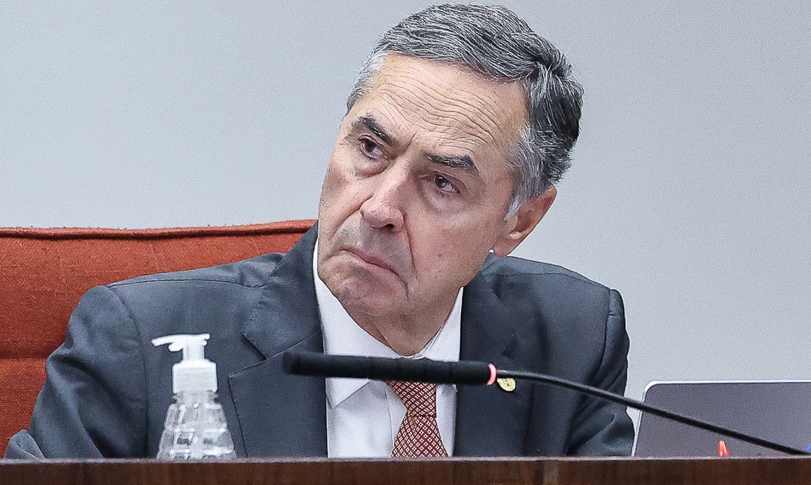 Brasília (DF), 11/09/2025 - O ministro Luis Roberto Barroso durante sessão na Primeira Turma do Supremo Tribunal Federal (STF), que realiza o quinto dia de julgamento dos réus do Núcleo 1 da trama golpista, formado pelo ex-presidente Jair Bolsonaro e mais sete aliados. Foto: Antônio Augusto/STF