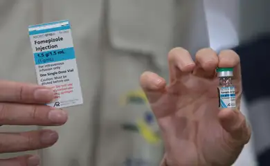 São Paulo (SP), 09/10/2025 - Ministério da Saúde recebe lote com 2,5 mil unidades do antídoto fomepizol.
Foto: Pulo Pinto/Agência Brasil