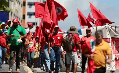 Recife (PE), 15/04/2025 - Militantes durante marcha do MST pela Reforma Agrária. Foto: Anderson Stevens/MST