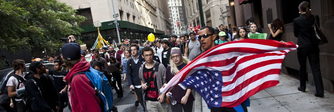 Cerca de 600 manifestantes foram às ruas no aniversário do Occupy Wall Street