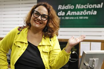 Brasília (DF), 21/03/2025 - Ana Pimenta, apresentadora da Rádio Nacional da Amazônia. Foto: Bruno Peres/Agência Brasil