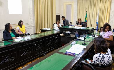 CPI DO FEMINICÍDIO

Reunião realizada nesta manhã de quarta-geira (23/10)
