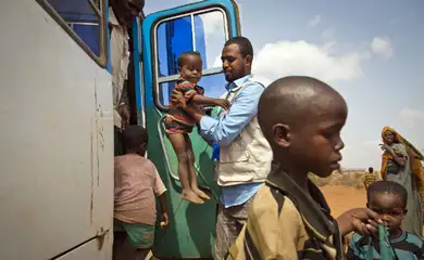 Crianças migrantes chegam a campo de refugiados na Etiópia. Foto: J. Ose/Unicef