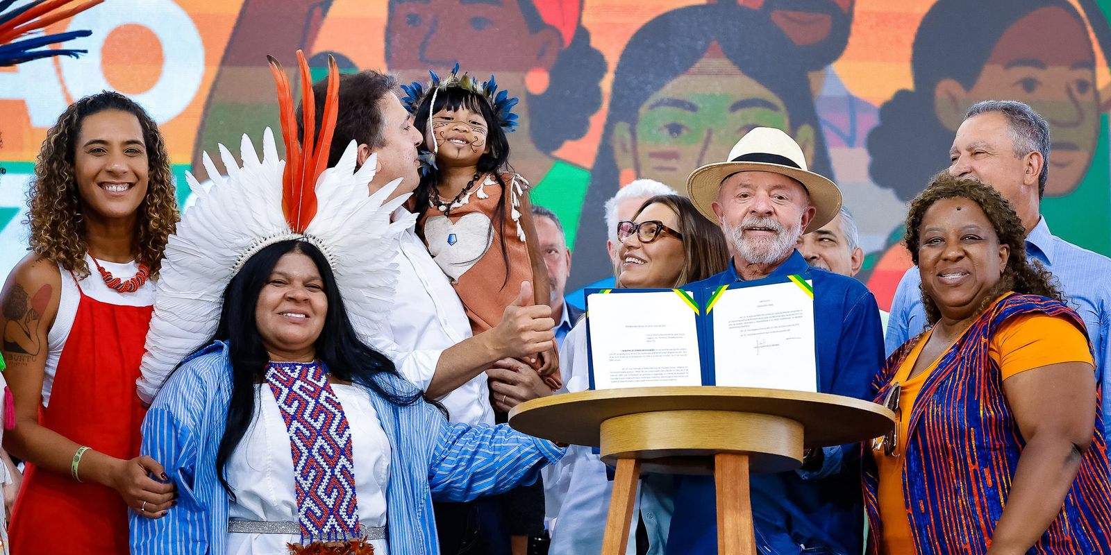 Lula anuncia investimentos em educação para comunidades tradicionais Lula anuncia investimentos em educação para comunidades tradicionais