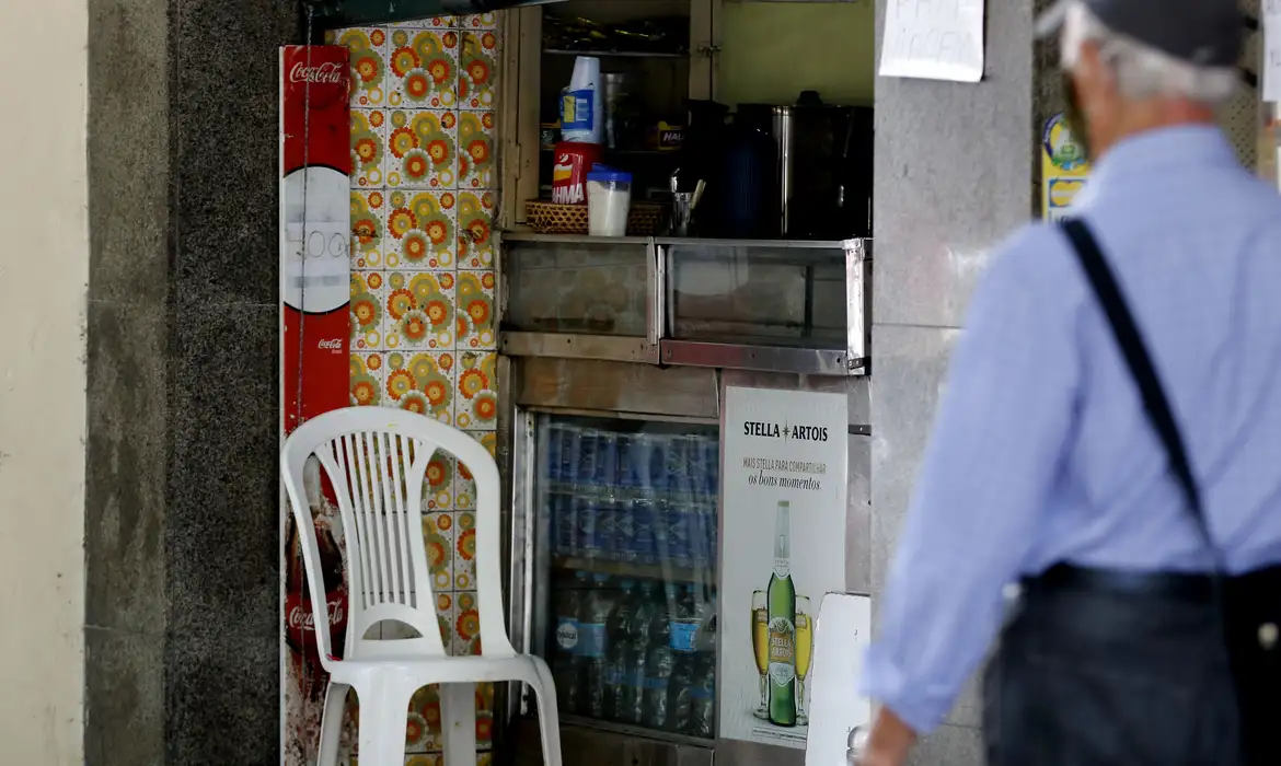 Bares funcionando na zona sul do Rio de Janeiro