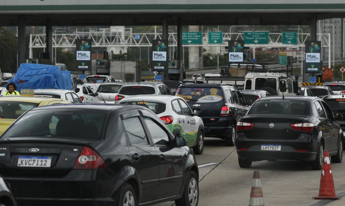 No Rio, superferiado deve movimentar Aeroporto do Galeo e estradas