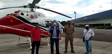 Helicóptero leva assistência aos indígenas da região do Alto Solimões