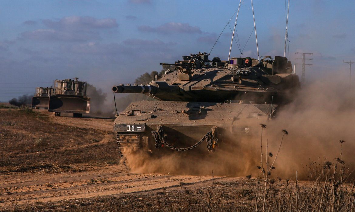 Israel inicia ofensiva terrestre na Faixa de Gaza