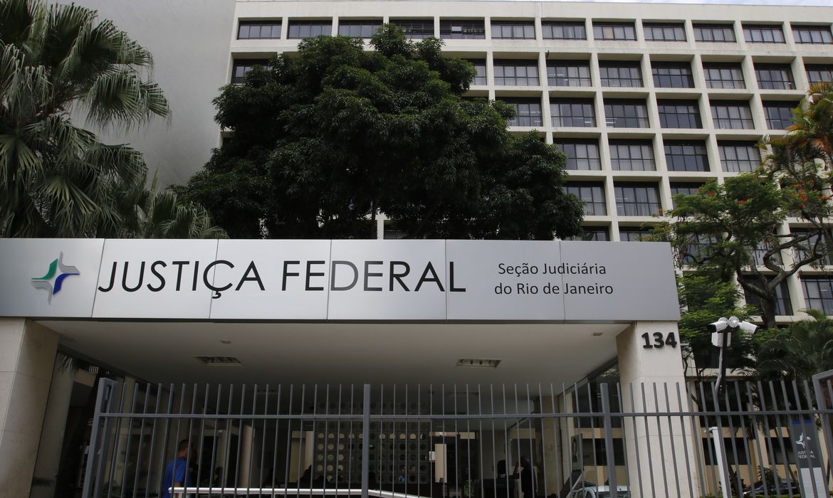  Fachada da Justiça Federal, no centro da cidade, onde funciona a  7ª Vara Criminal, que julga casos relacionados à Operação Lava Jato no Rio de Janeiro