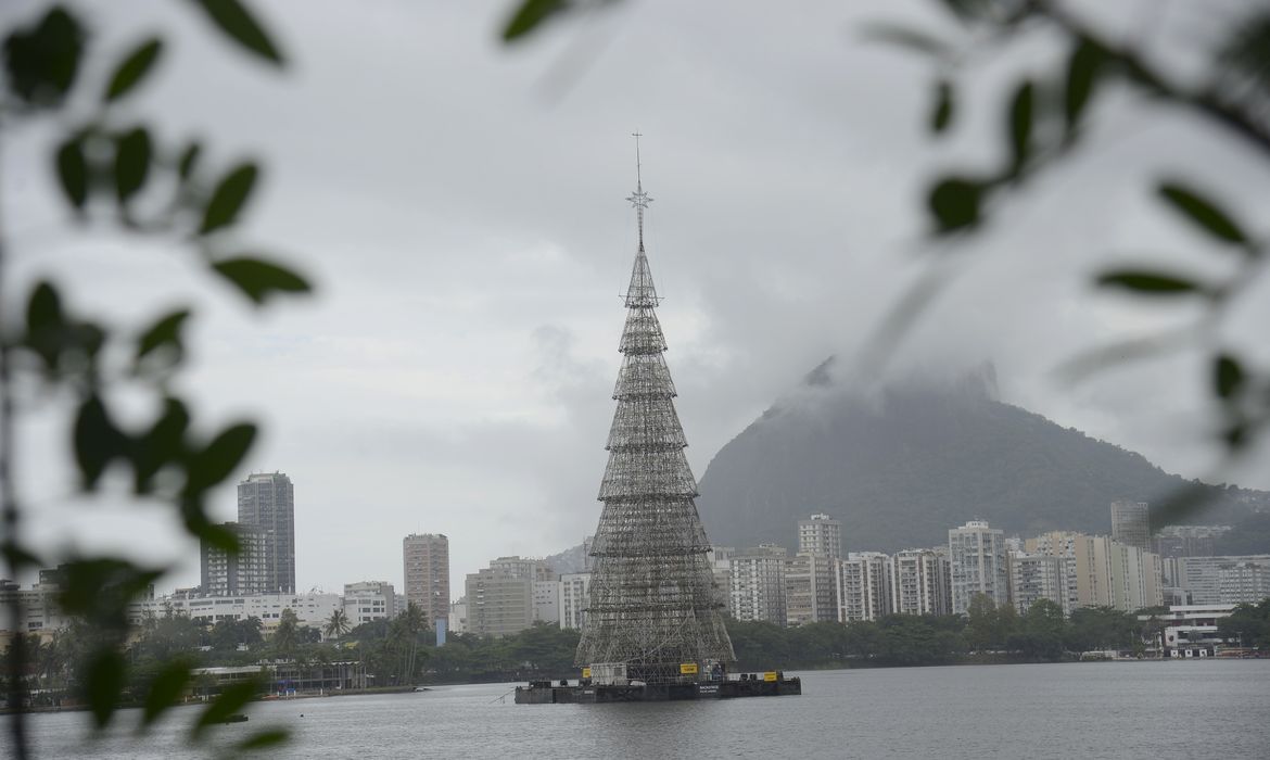 Inauguração da Árvore de Natal da Lagoa deve reunir 200 mil pessoas |  Agência Brasil