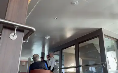 The captain of the hantavirus-affected cruise ship MV Hondius, Jan Dobrogowski, speaks as he announces the death of the first passenger from natural causes and that the passenger was not infectious, at sea, April 12, 2026, in this screengrab taken from a social media video. Ruhi Cenet/@ruhicenet via Instagram/via REUTERS  THIS IMAGE HAS BEEN SUPPLIED BY A THIRD PARTY. MANDATORY CREDIT. NO RESALES. NO ARCHIVES.  Verification: - Identity of vessel verified by lounge interiors, which matched onboard archive imagery  - Date verified by metadata of original video file