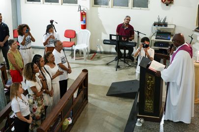 Rio de Janeiro (RJ), 14/03/2025 - Familiares e amigos participam de missa em memória de Marielle Franco e Anderson Gomes, na Igreja Nossa Senhora do Parto, no centro do Rio de Janeiro. Foto: Tomaz Silva/Agência Brasil