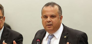 Deputado Rogério Marinho apresenta relatório da reforma trabalhista na quarta