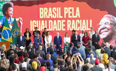 Brasília, DF 20/11/2023O presidente Luiz Inácio Lula da Silva participa da celebração do Dia da Consciência Negra. Na ocasião, foi lançado pelo governo o segundo pacote da igualdade racial. A ministra da Igualdade Racial, Anielle Franco, fez o anúncio das medidas Foto: Fabio Rodrigues-Pozzebom/ Agência Brasil