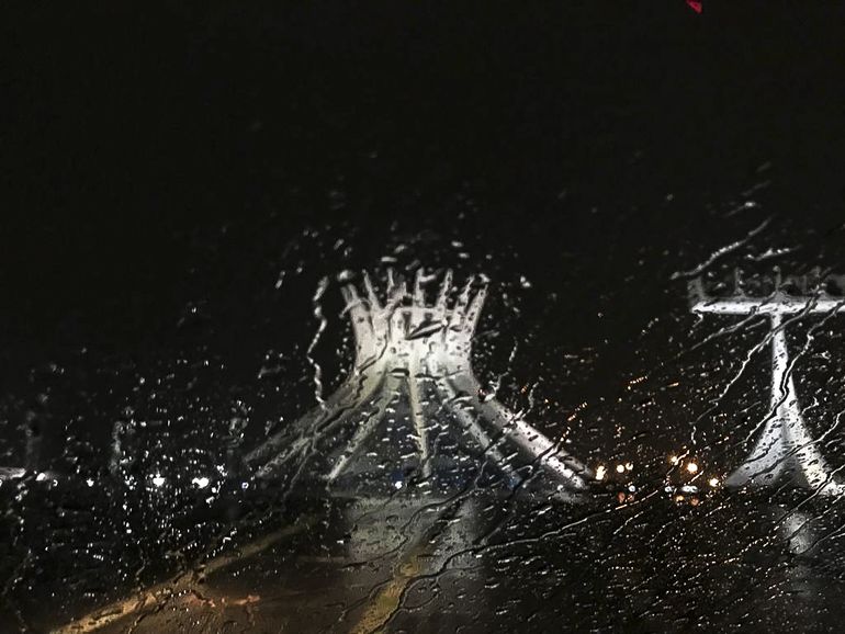 Chuva em Brasília na noite desta segunda-feira