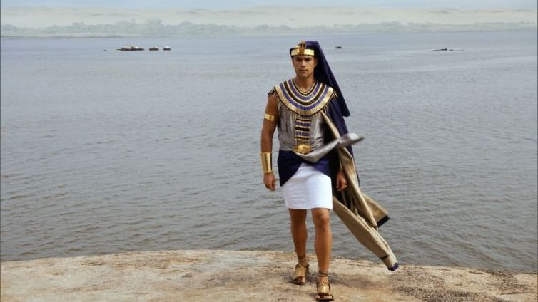 Ramsés decide terminar noivado com Téti