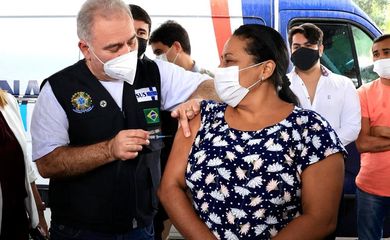 O ministro da Saúde, Marcelo Queiroga, convida a imprensa para o ato de testagem para diagnóstico da Covid-19, que ocorrerá nesta segunda-feira (17), às 11 horas, no município de Monteiro (PB).