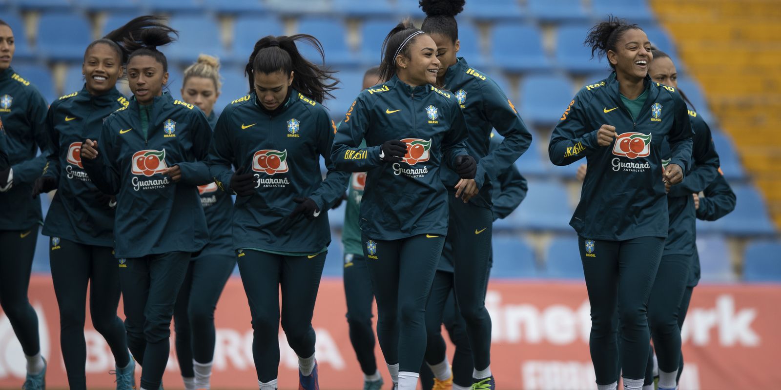 La selección femenina entrena por última vez antes del partido contra España