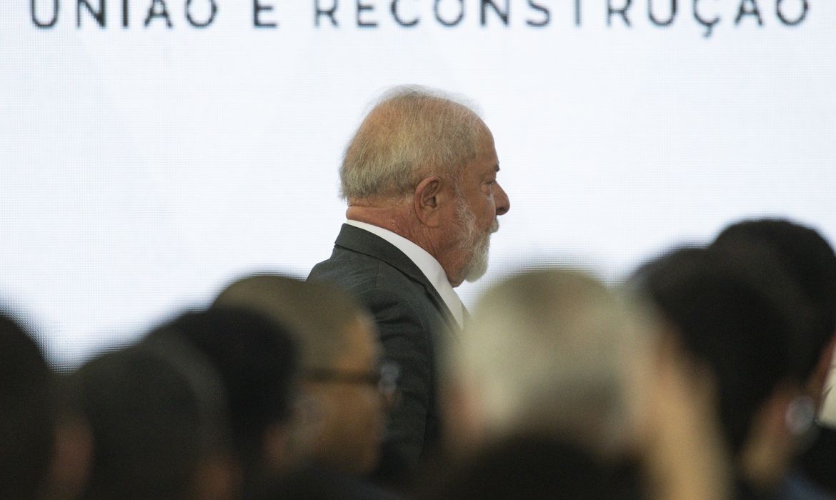 Brasília (DF), 20/03/2023 - O presidente da República, Luiz Inácio Lula da Silva, durante anúncio da retomada do programa Mais Médicos para o Brasil. Foto: Marcelo Camargo/Agência Brasil