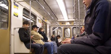Metrô, passageiros, transporte público