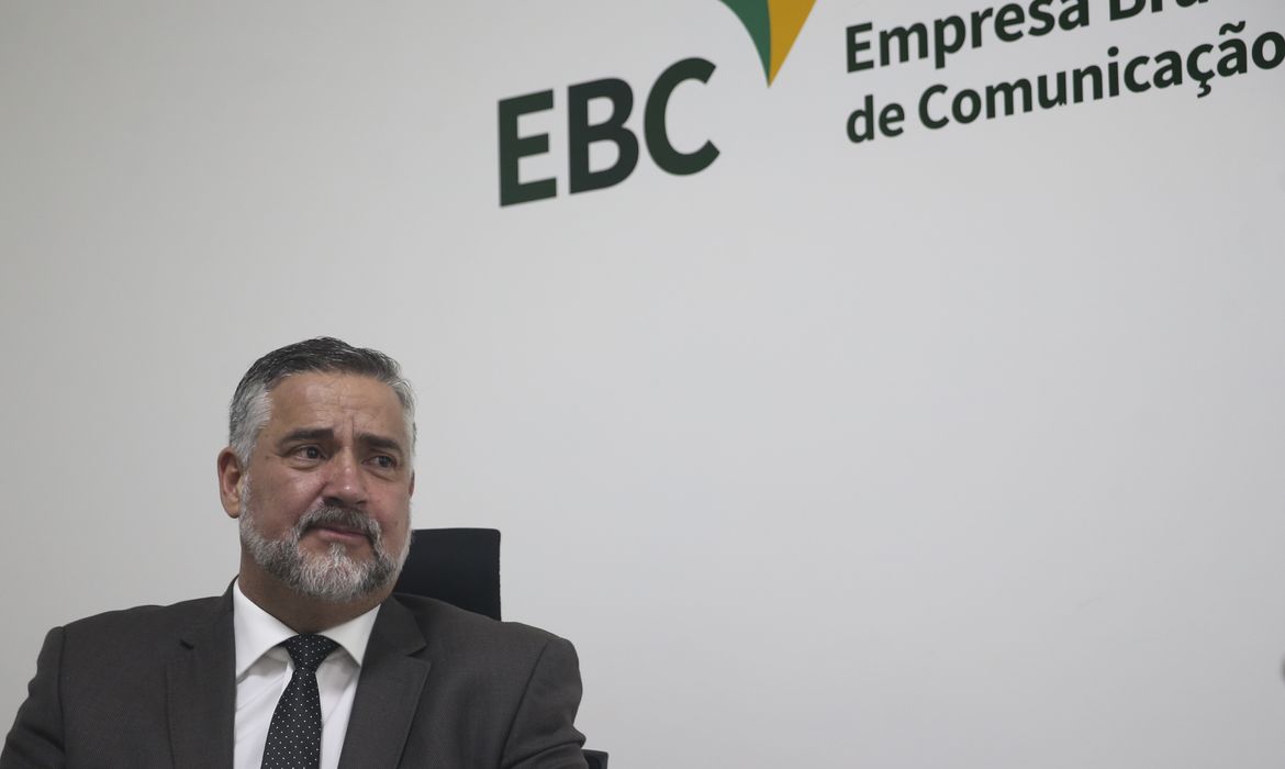 O ministro da Secretaria de Comunicação Social da Presidência, Paulo Pimenta, visita a EBC