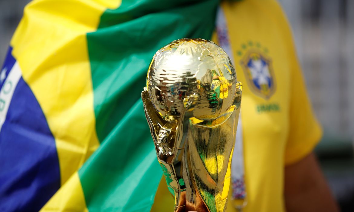 Brasil entra em campo neste domingo em busca do hexacampeonato REUTERS/Carl Recine