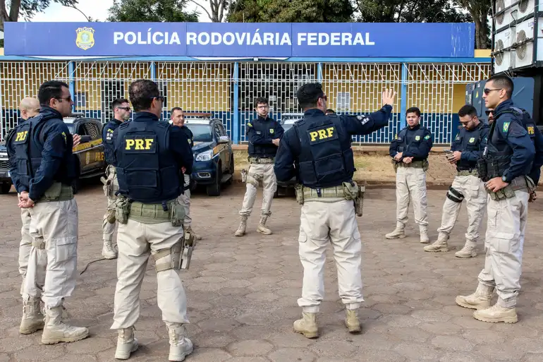 Brasília-DF, 24/07/2023, PRF faz ação de conscientização, durante comemoração dos 95 anos da Polícia Rodoviária Federal (PRF), em Brasília. Foto: Antônio Cruz/Agência Brasil