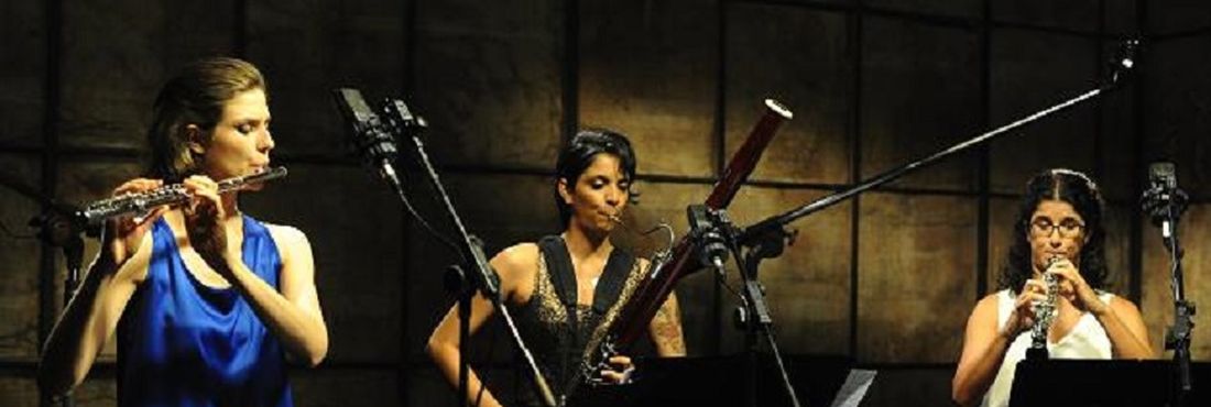 Sofia Ceccato (flauta), Janaína Perotto (oboé) e Débora Nascimento (fagote) do Trio Capitu