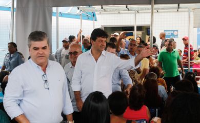  O ministro da Saúde, Luiz Henrique Mandetta e autoridades visitam o Hospital Municipal do Olho de Duque de Caxias