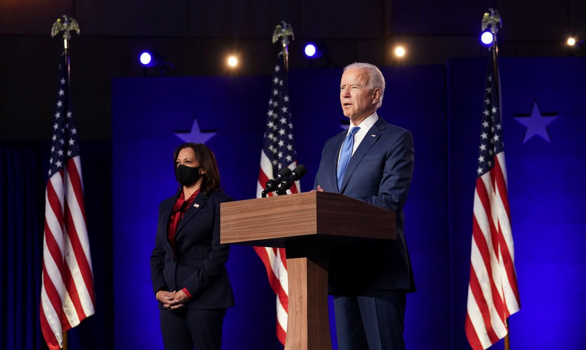 O candidato presidencial democrata Joe Biden faz discurso sobre os resultados das eleições em Wilmington, Delaware