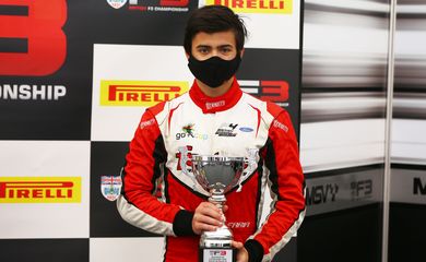 Roberto Faria - piloto -  F3 Britânica