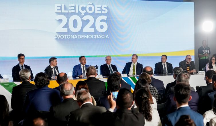 Congestionamento no sistema de dados gerou atraso na apuração, diz TSE