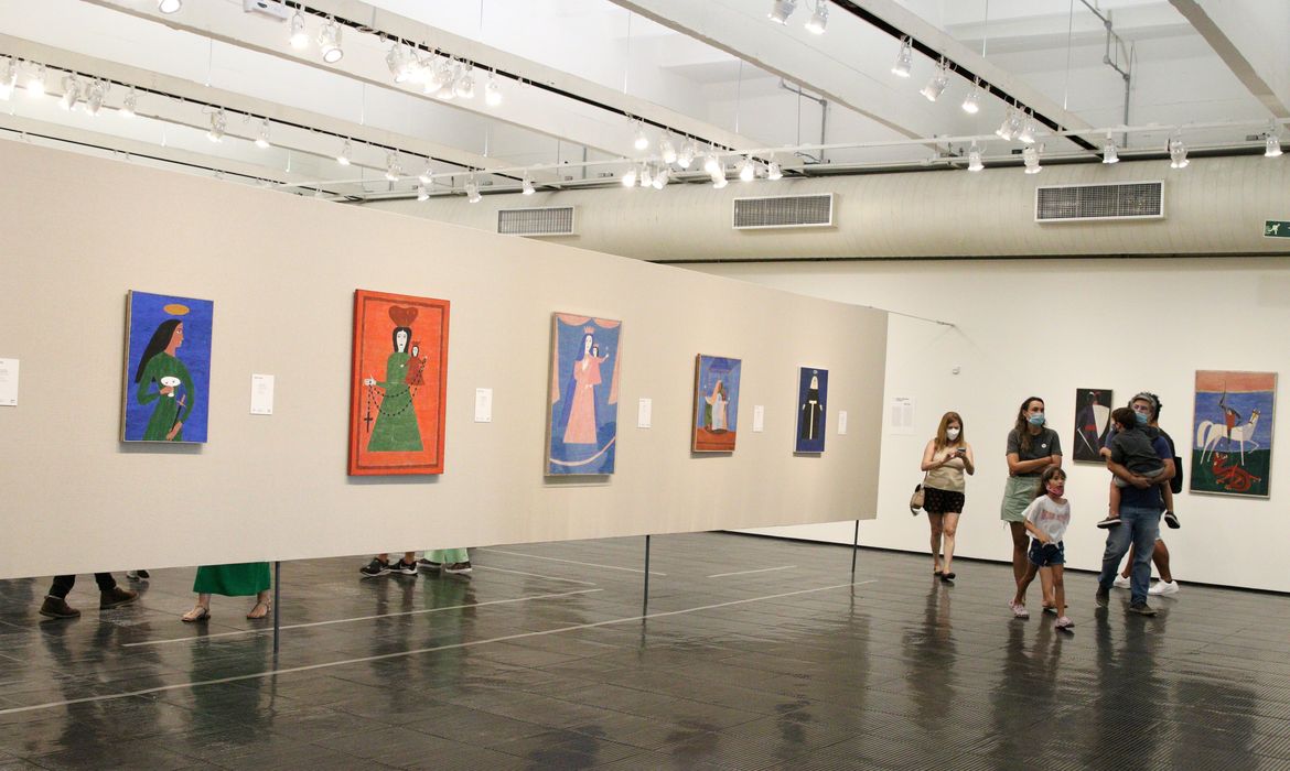 Exposição Volpi popular, do artista modernista Alfredo Volpi, com curadoria de Adriano Pedrosa e Tomás Toledo, no Museu de Arte de São Paulo - Masp.
