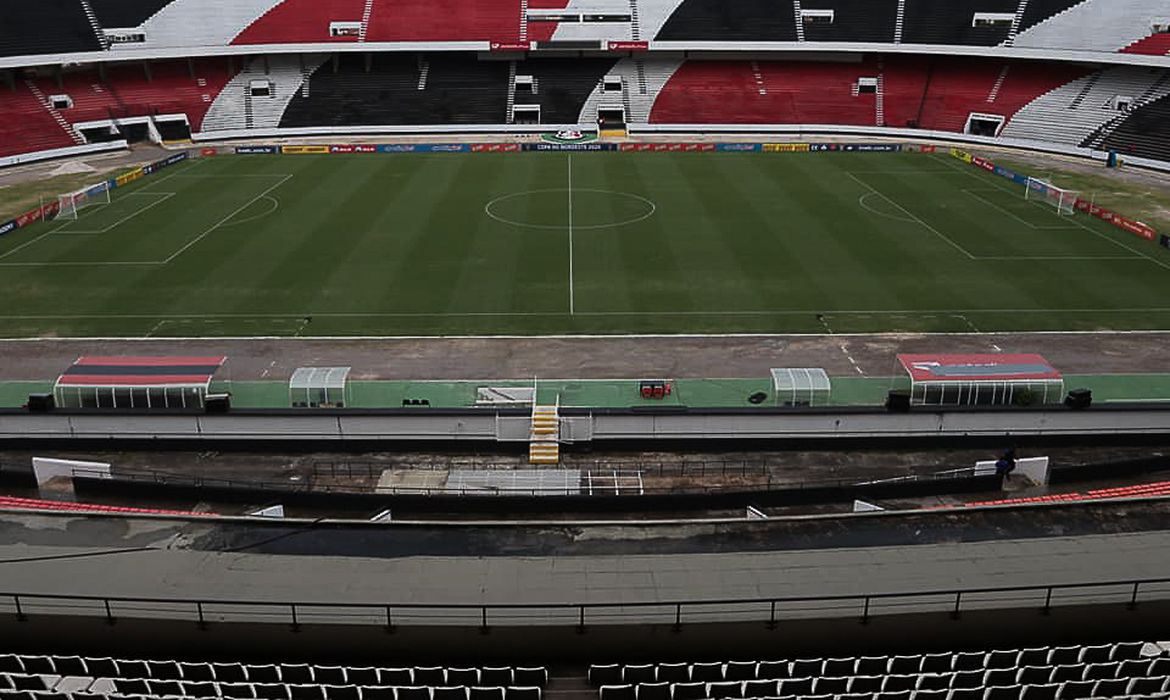 Santa Cruz e Jacuipense fecham a oitava rodada da Série C do Campeonato Brasileiro nesta segunda-feira (28). A partida terá início às 20h (horário de Brasília), no estádio do Arruda, no Recife (PE)