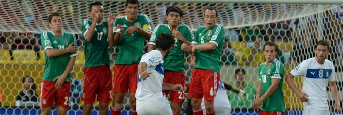 Jogo entre México e Itália, pela Copa das Confederações, no Estádio do Maracanã