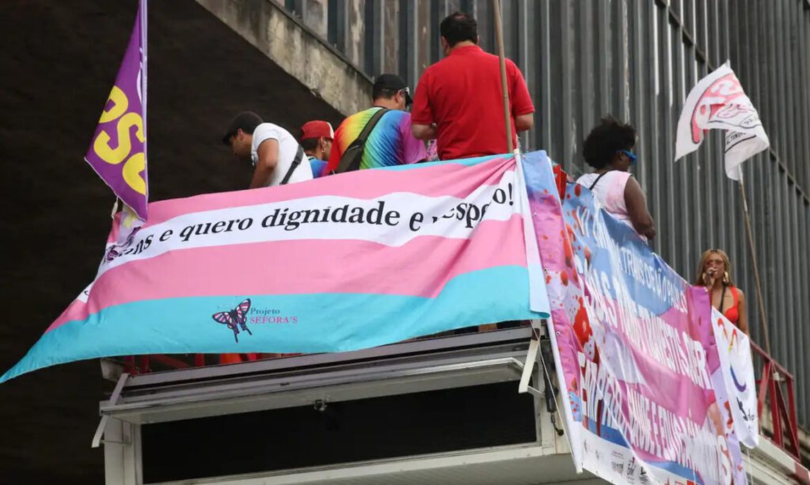 São Paulo (SP) - São Paulo recebe a primeira edição da Marcha Transmasculina. Foto: Rovena Rosa Agência Brasil