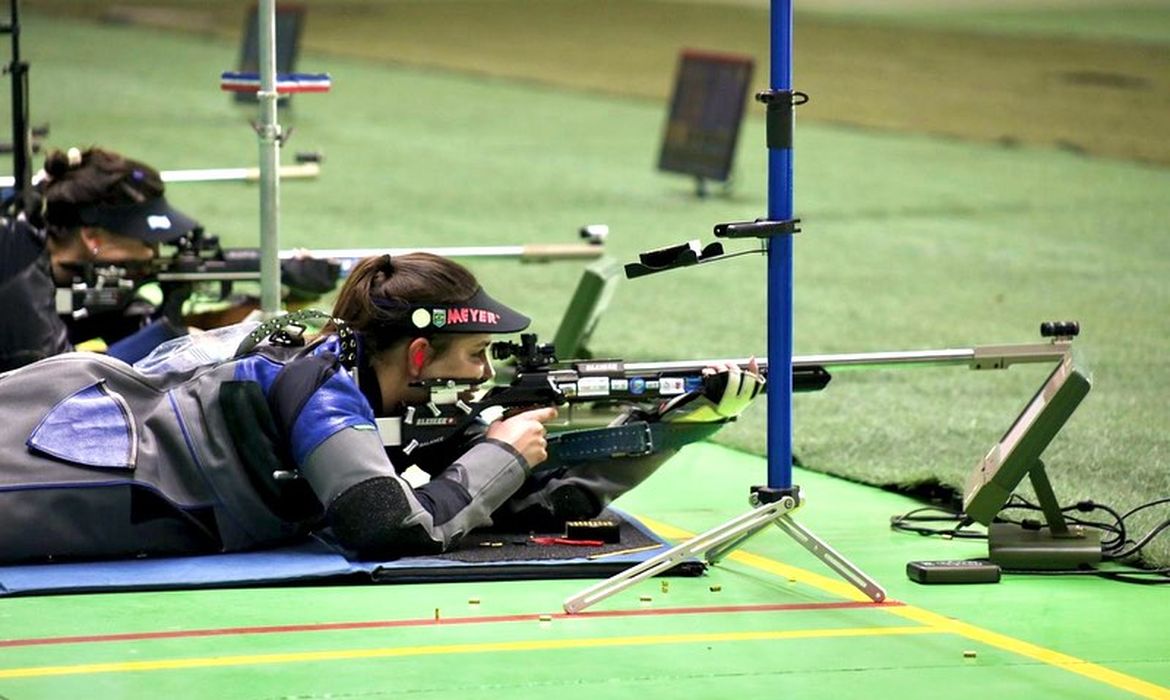 Geovana Meyer garante vaga olímpica ao conquistar a prata na final da Carabina 3 Posições 50m – Feminino, no Campeonato Pan-Americano de Rifle e Pistola, em 03/04/2024