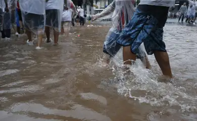 São Paulo (SP), 26/01/2025 - Forte chuva causa alagamento na entrada do estádio do MorumBIS.  Foto Paulo Pinto/Agencia Brasil