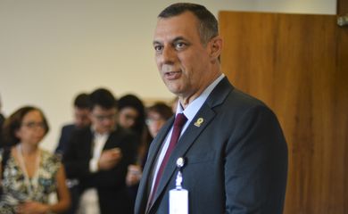  O general, Otávio Santana do Rêgo Barros, porta-voz do presidente, Jair Bolsonaro, fala com jornalistas no Palácio do planalto