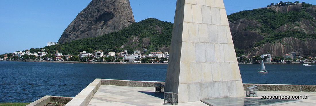 Monumento Estácio de Sá, no Flamengo, foi pichado