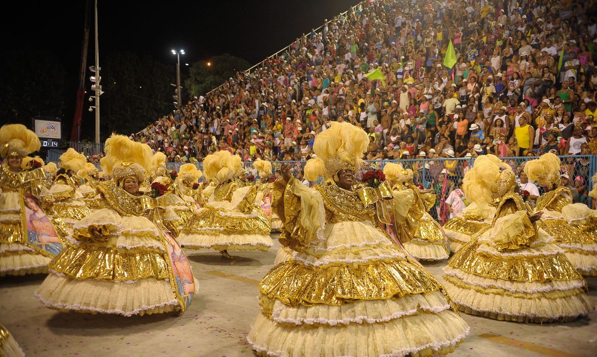 Rio de Janeiro - Mangueira, a grande vitoriosa do carnaval, foi a última escola a se apresentar na Marquês de Sapucaí, no Desfile das Campeãs, com o enredo sobre Maria Bethânia (Tomaz Silva/Agência Brasil)
