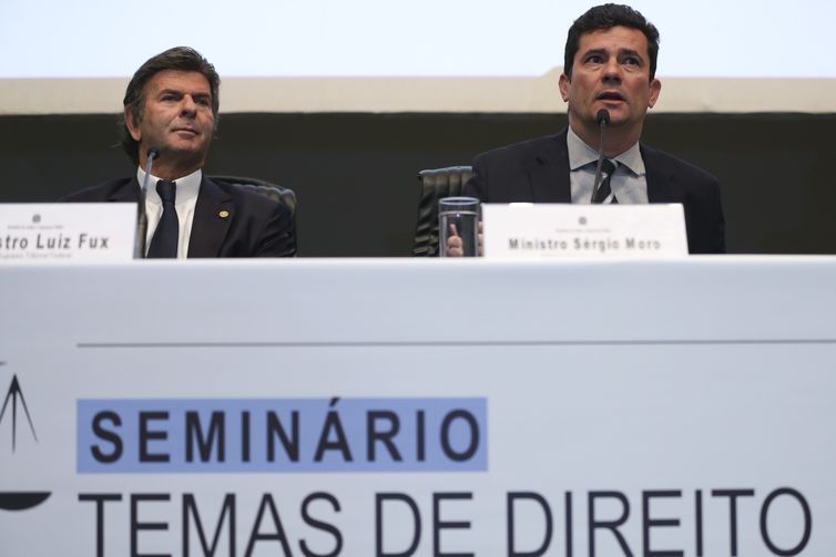 Os  ministros do Supremo Tribunal Federal, Luiz Fux e da Justiça e Segurança Pública, Sergio Moro,  participam do seminário Temas de Direito e Economia.