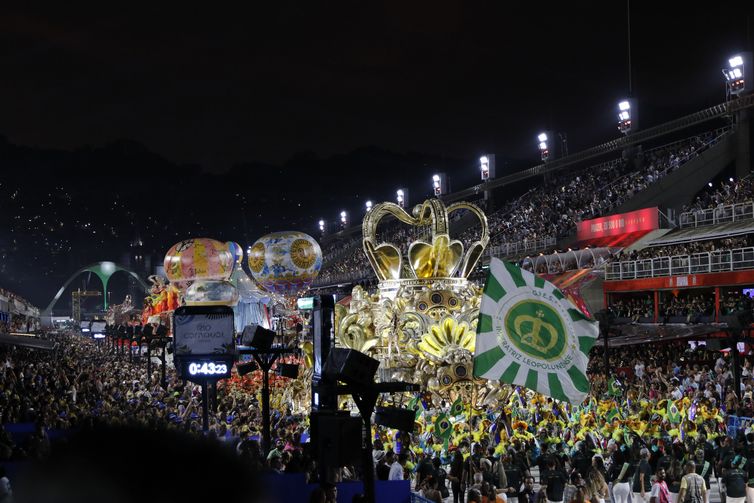 Rio de Janeiro (RJ), 26/02/2023 - A escola de samba Imperatriz Leopoldinense, campeã do Grupo Especial com enredo sobre Lampião, faz o Desfile das Campeãs no Sambódromo da Marquês de Sapucaí. 