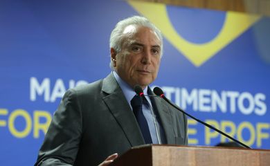 Brasília - O presidente Michel Temer discursa na cerimônia de anúncio de investimentos para formação de professores da educação básica (Valter Campanato/Agência Brasil)