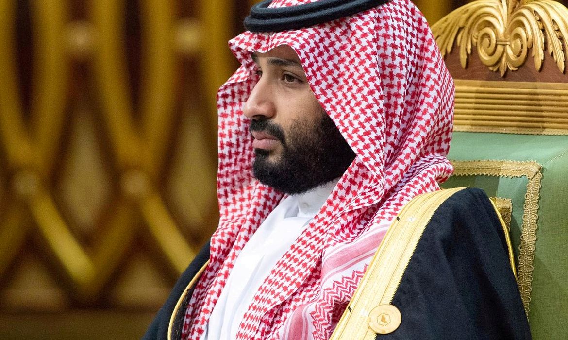 FILE PHOTO: FILE PHOTO: Saudi Arabia's Crown Prince Mohammed bin Salman attends the Gulf Cooperation Council's (GCC) 40th Summit in Riyadh